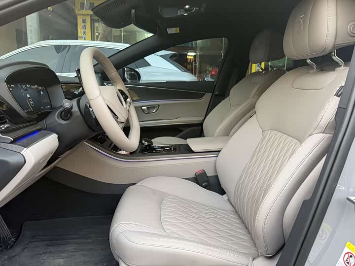 Фото 8 - BYD Han