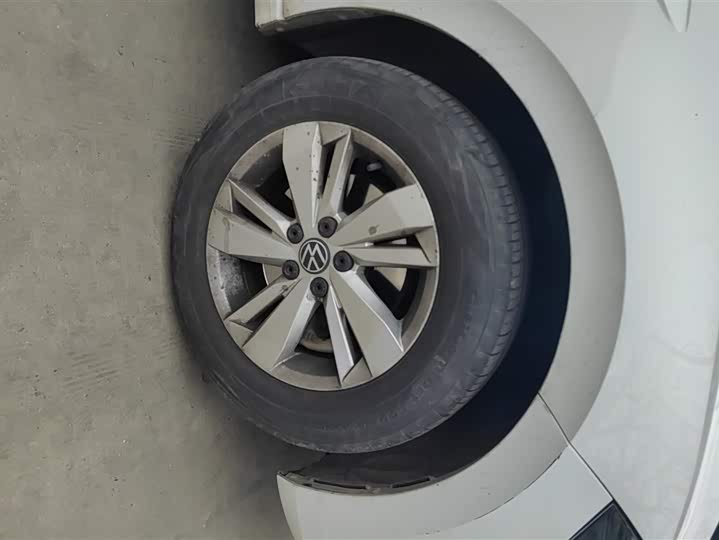 Photo 6 - Volkswagen Polo