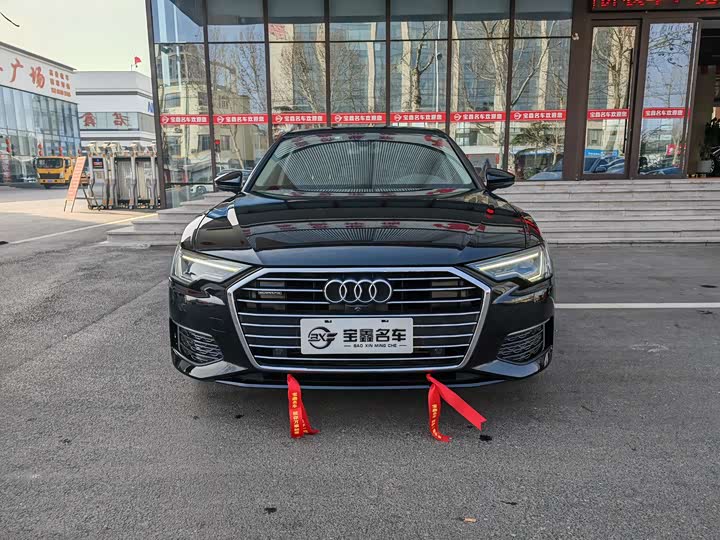 Фото 2 - Audi A6L