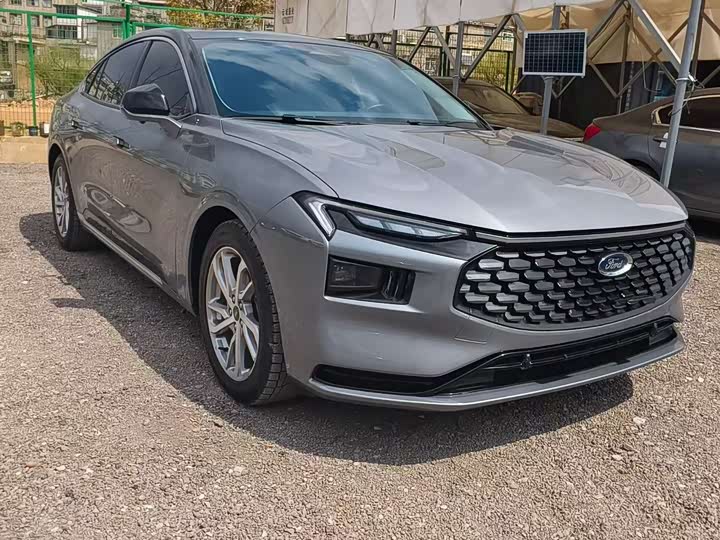 Фото 3 - Ford Mondeo