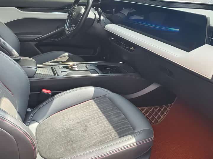 Фото 4 - Ford Mondeo