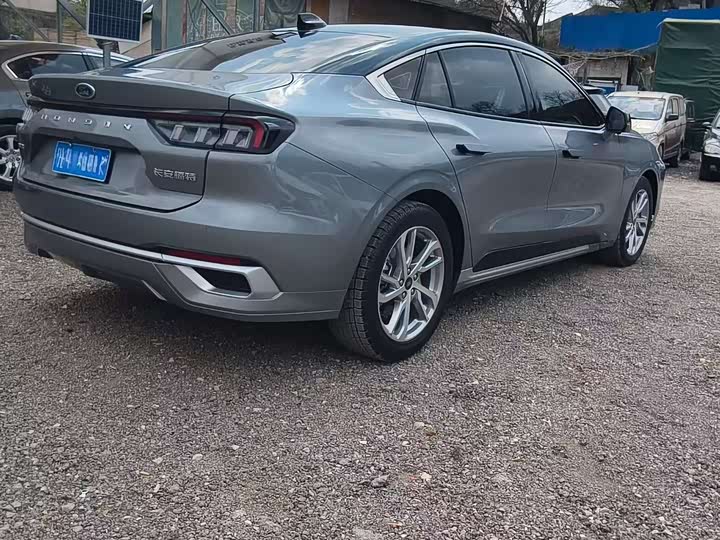 Фото 6 - Ford Mondeo