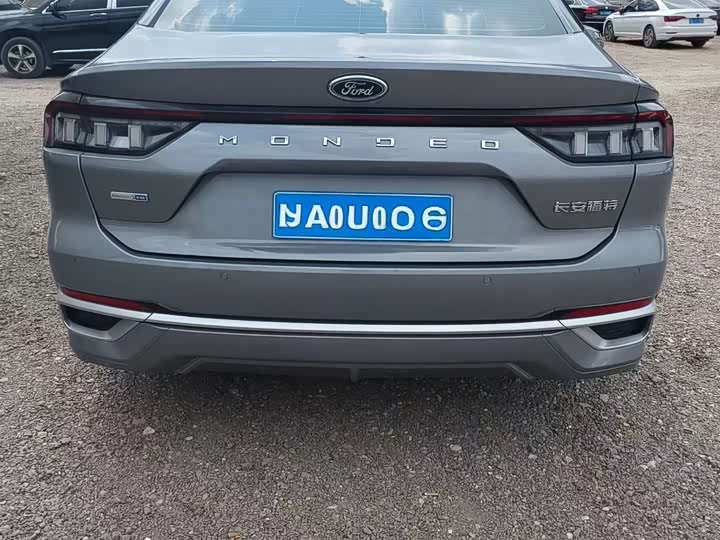 Фото 7 - Ford Mondeo