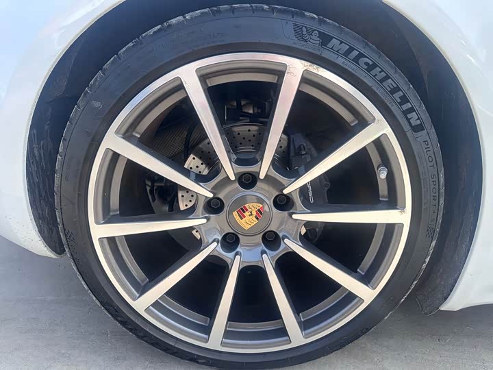 Фото 9 - Porsche 718