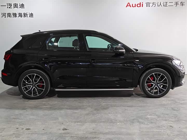 Фото 2 - Audi Q5L