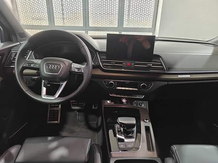 Фото 7 - Audi Q5L