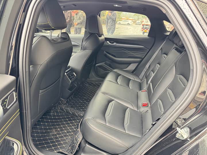 Photo 7 - Geely Preface