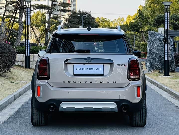 Photo 5 - Mini Countryman