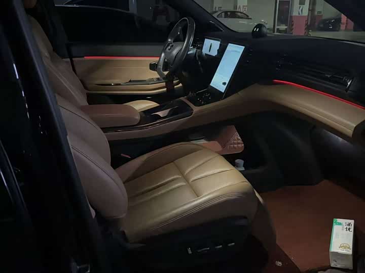 Фото 7 - Nio ES8