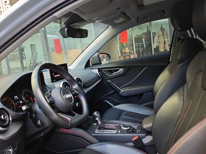 Фото 4 - Audi Q2L