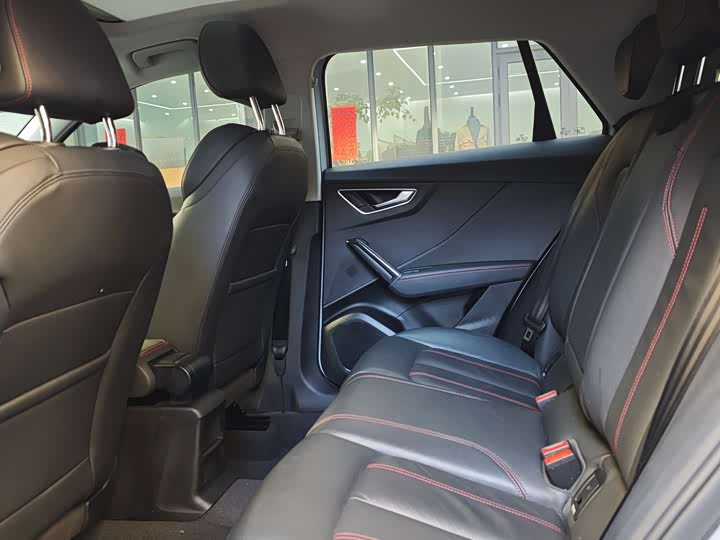 Фото 5 - Audi Q2L