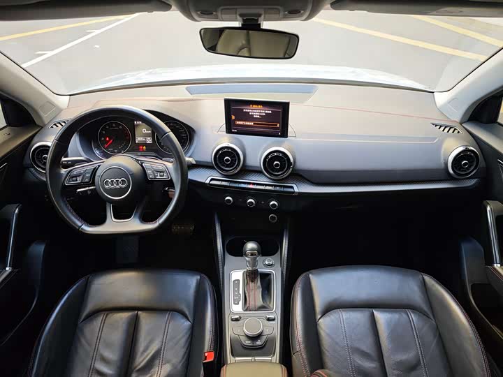 Фото 6 - Audi Q2L