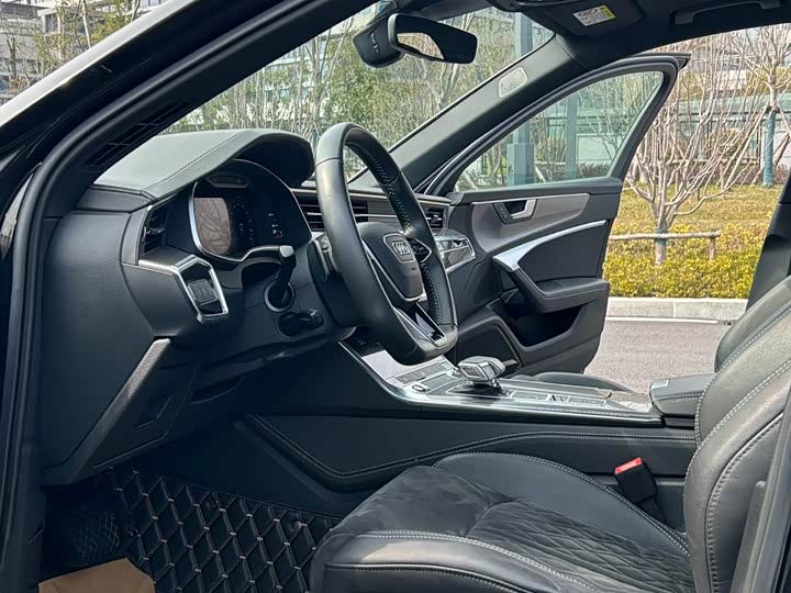 Фото 4 - Audi A6L