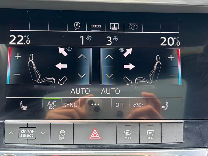 Фото 8 - Audi A6L