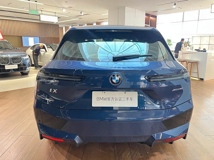 Фото 5 - BMW iX