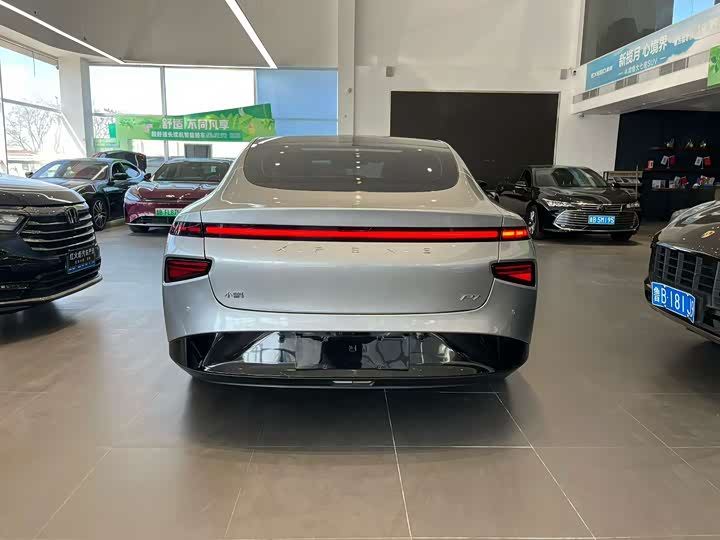 Фото 4 - XPeng P7