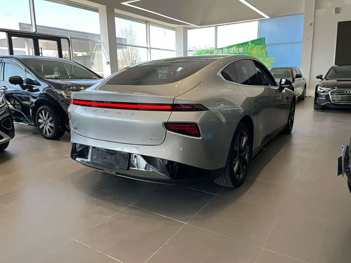 Фото 5 - XPeng P7