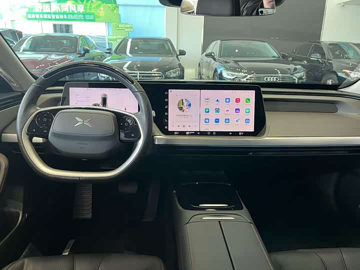 Фото 7 - XPeng P7