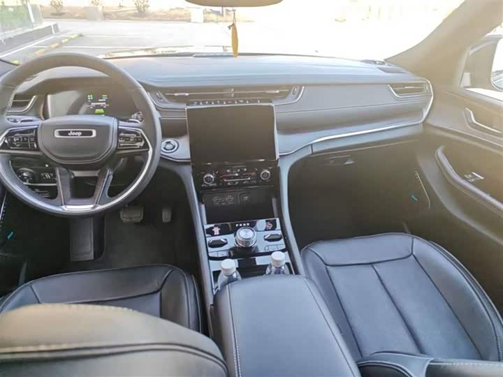 Фото 6 - Jeep Grand Cherokee Hybrid