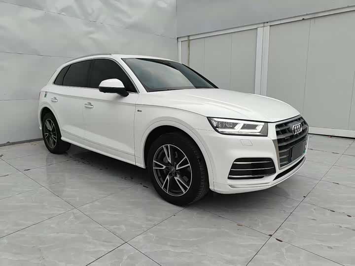 Audi Q5L 2020 2020款 改款 40 TFSI 荣享时尚型