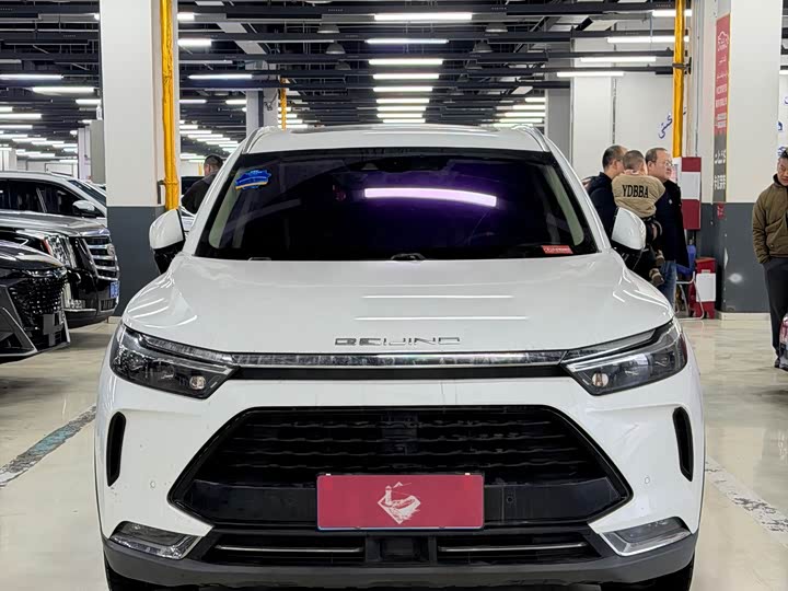 Фото 2 - Beijing X7