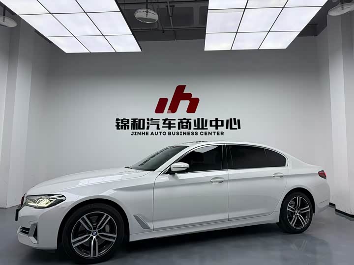 Фото 1 - BMW 5 Series