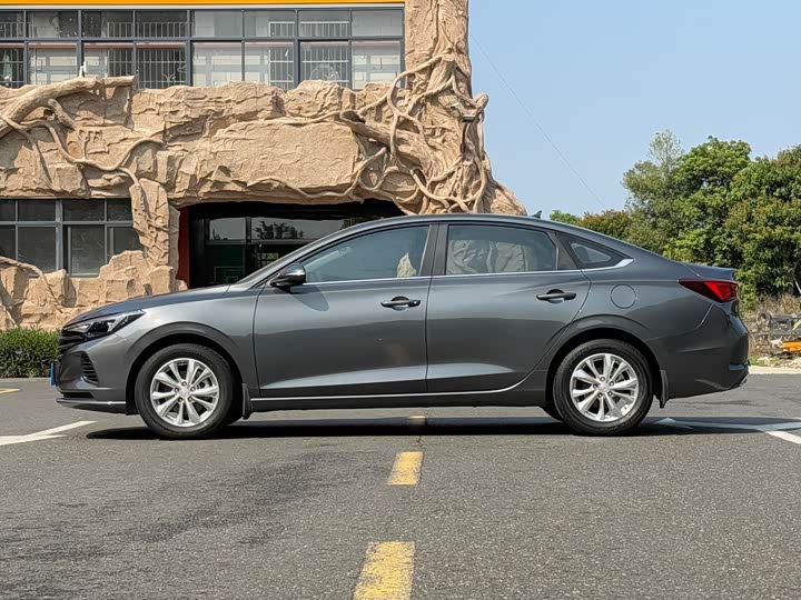 Фото 4 - Changan Eado Plus