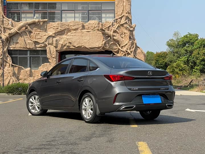 Фото 5 - Changan Eado Plus
