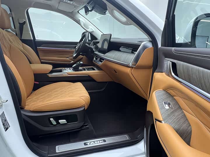 Фото 9 - Tank 500 Hybrid