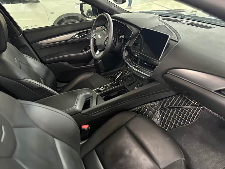 Photo 4 - Cadillac CT5