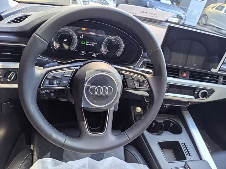 Фото 9 - Audi A4L