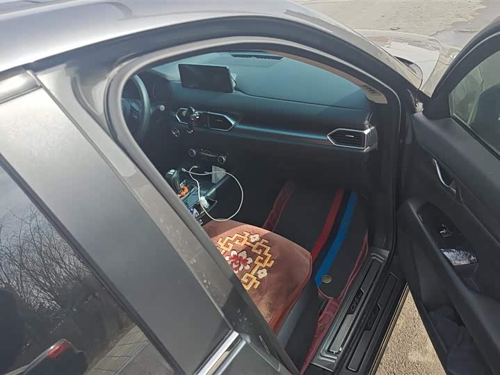 Фото 8 - Mazda CX-5