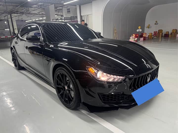 Фото 2 - Maserati Ghibli