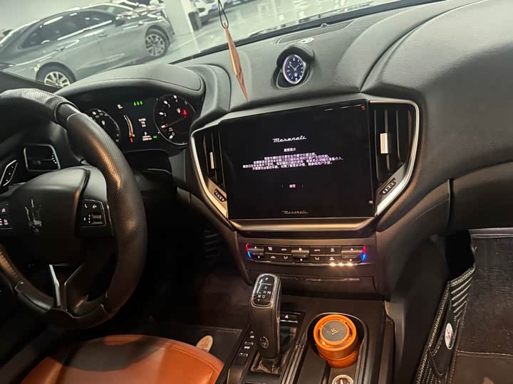 Фото 6 - Maserati Ghibli