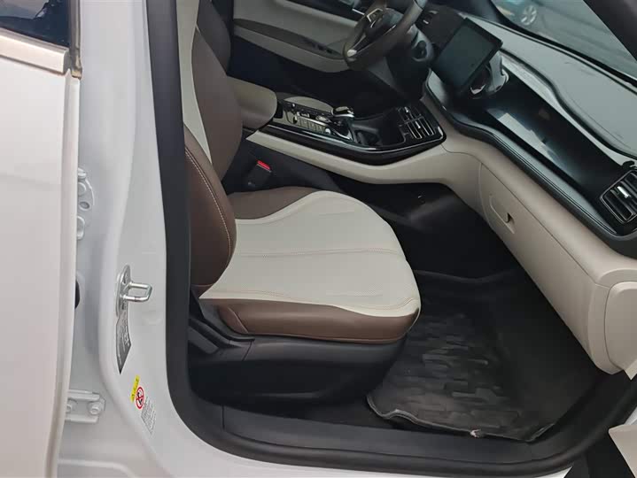 Фото 8 - BYD Qin Plus