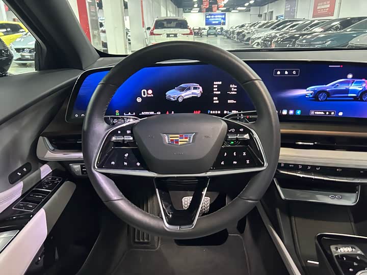 Фото 7 - Cadillac GT4