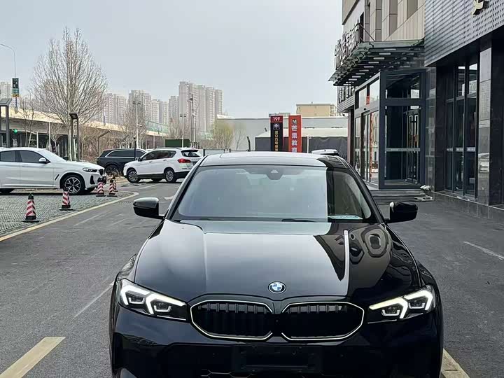 Фото 2 - BMW 3 Series