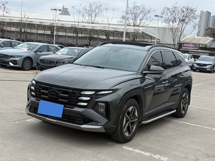 Фото 1 - Hyundai Tucson L