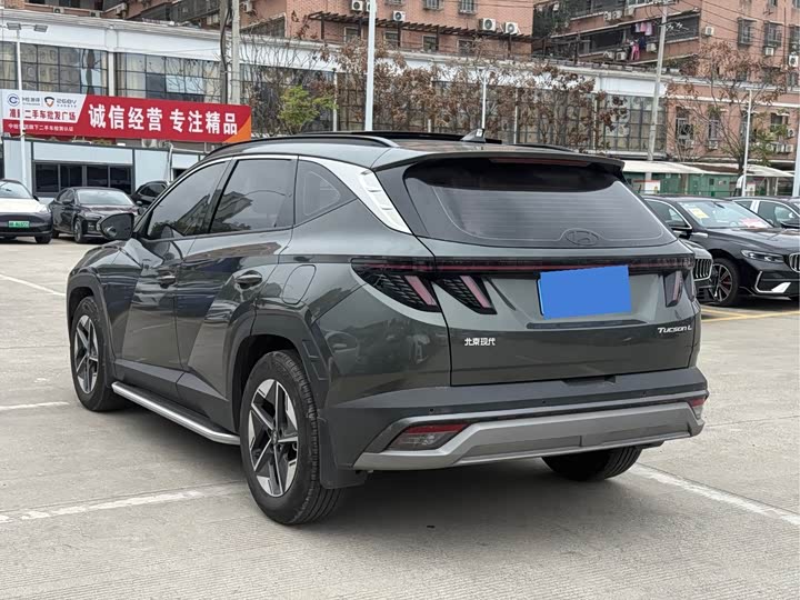 Фото 6 - Hyundai Tucson L