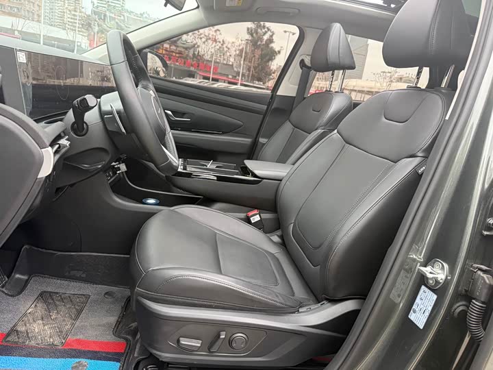 Фото 9 - Hyundai Tucson L