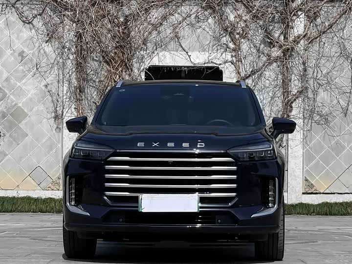 Photo 2 - Exeed VX C-DM Hybrid