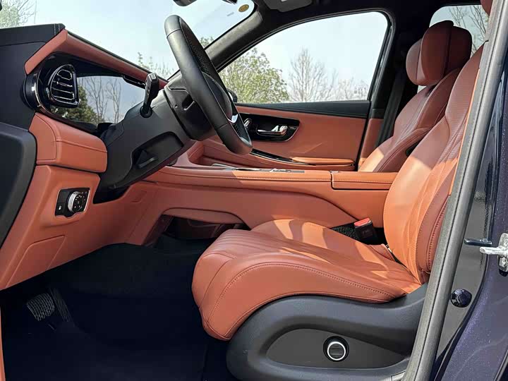 Photo 7 - Exeed VX C-DM Hybrid