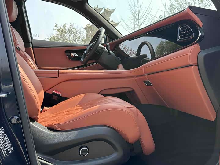 Photo 9 - Exeed VX C-DM Hybrid