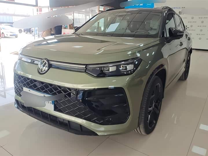 Photo 1 - Volkswagen Tayron