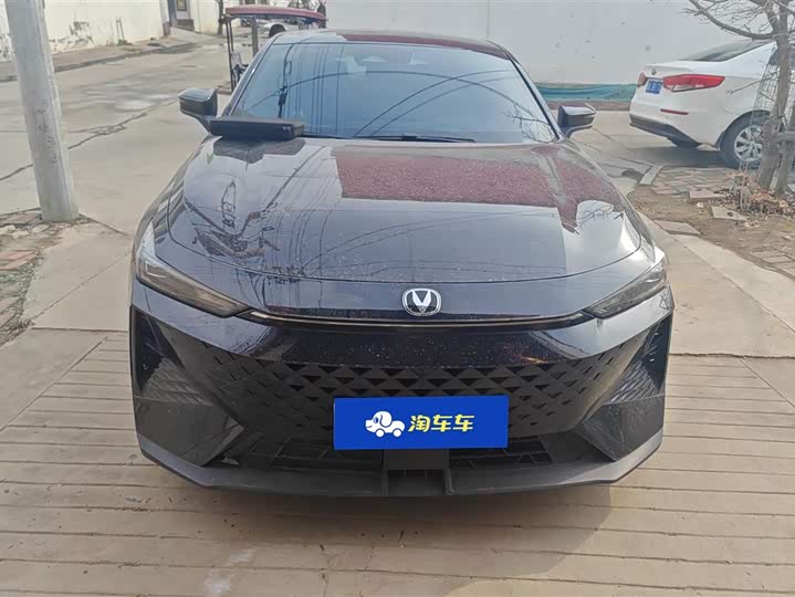 Фото 2 - Changan UNI-V