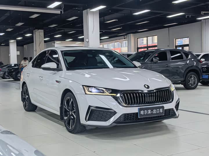 Photo 3 - Skoda Octavia Pro