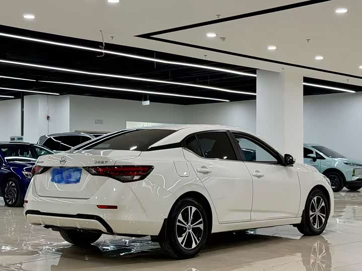 Фото 5 - Nissan Sylphy