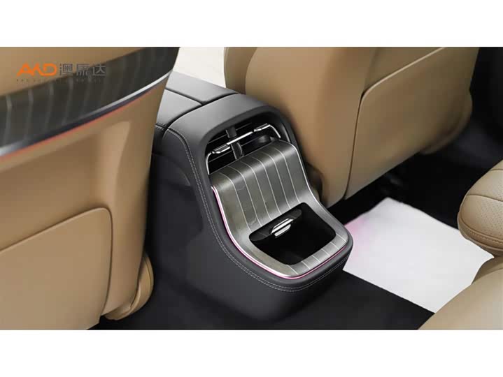 Фото 9 - Mercedes-Benz E-Class