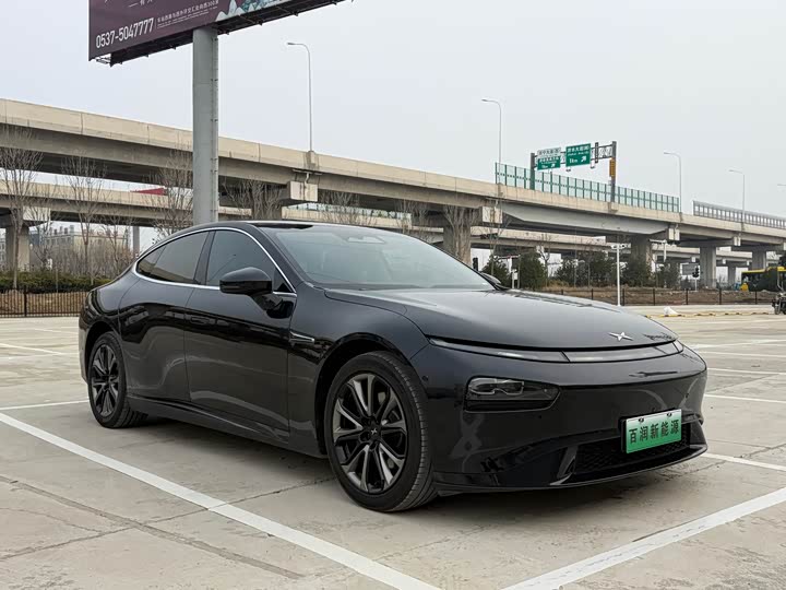 Фото 2 - XPeng P7