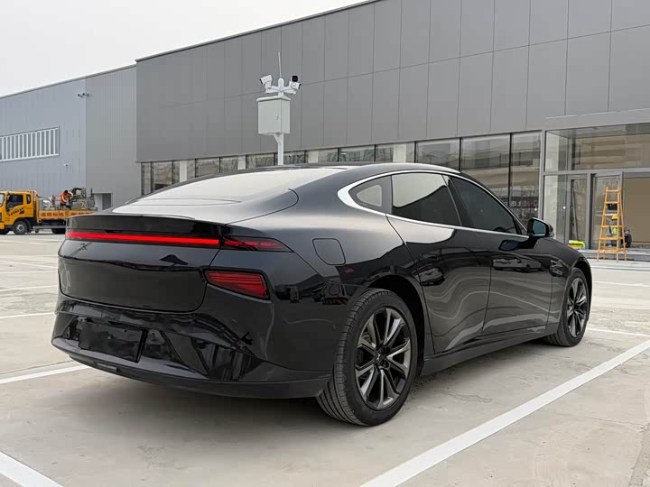 Фото 6 - XPeng P7